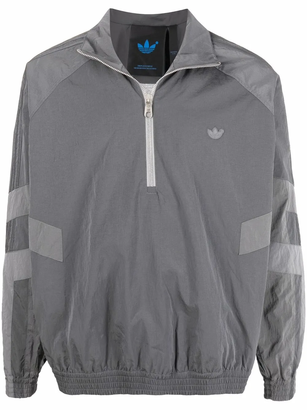 

adidas chamarra deportiva con logo bordado - Gris