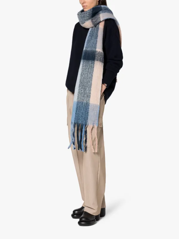 Pale Pink Checked Blanket Scarf