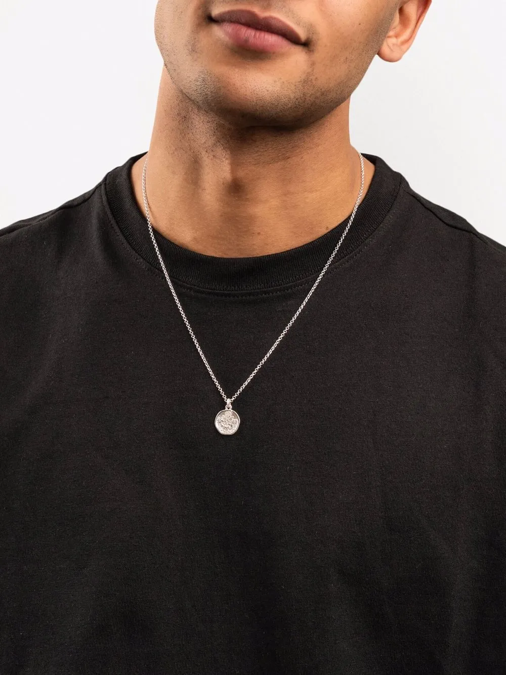 DOWER AND HALL collar con dije | Image 2