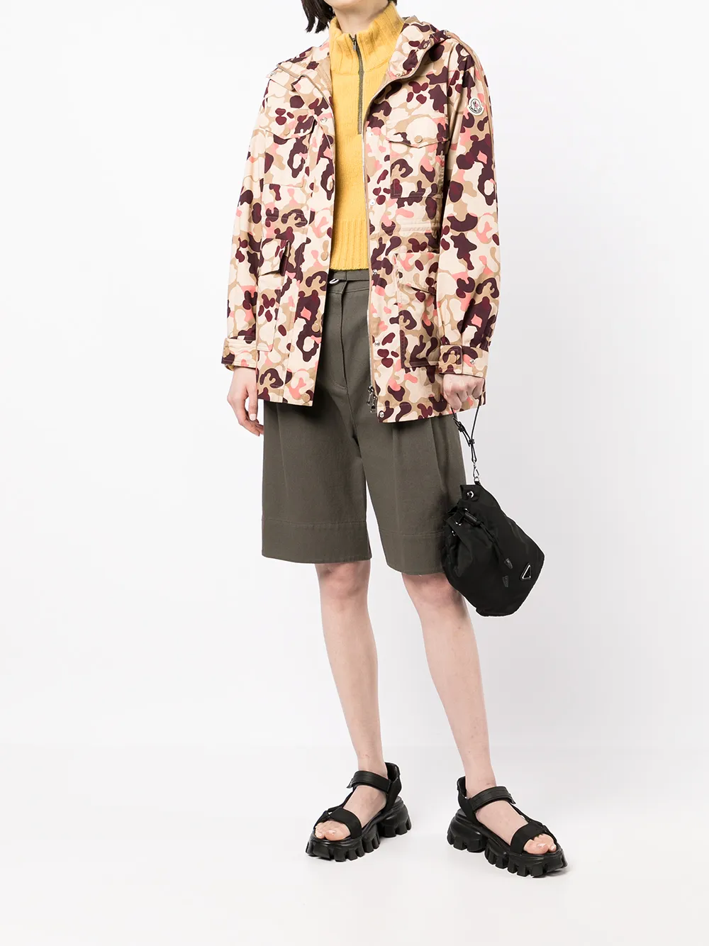 Moncler Jack met abstracte print - Bruin
