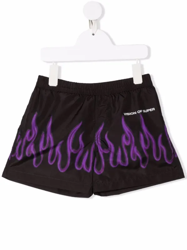 Short con hotsell flamas