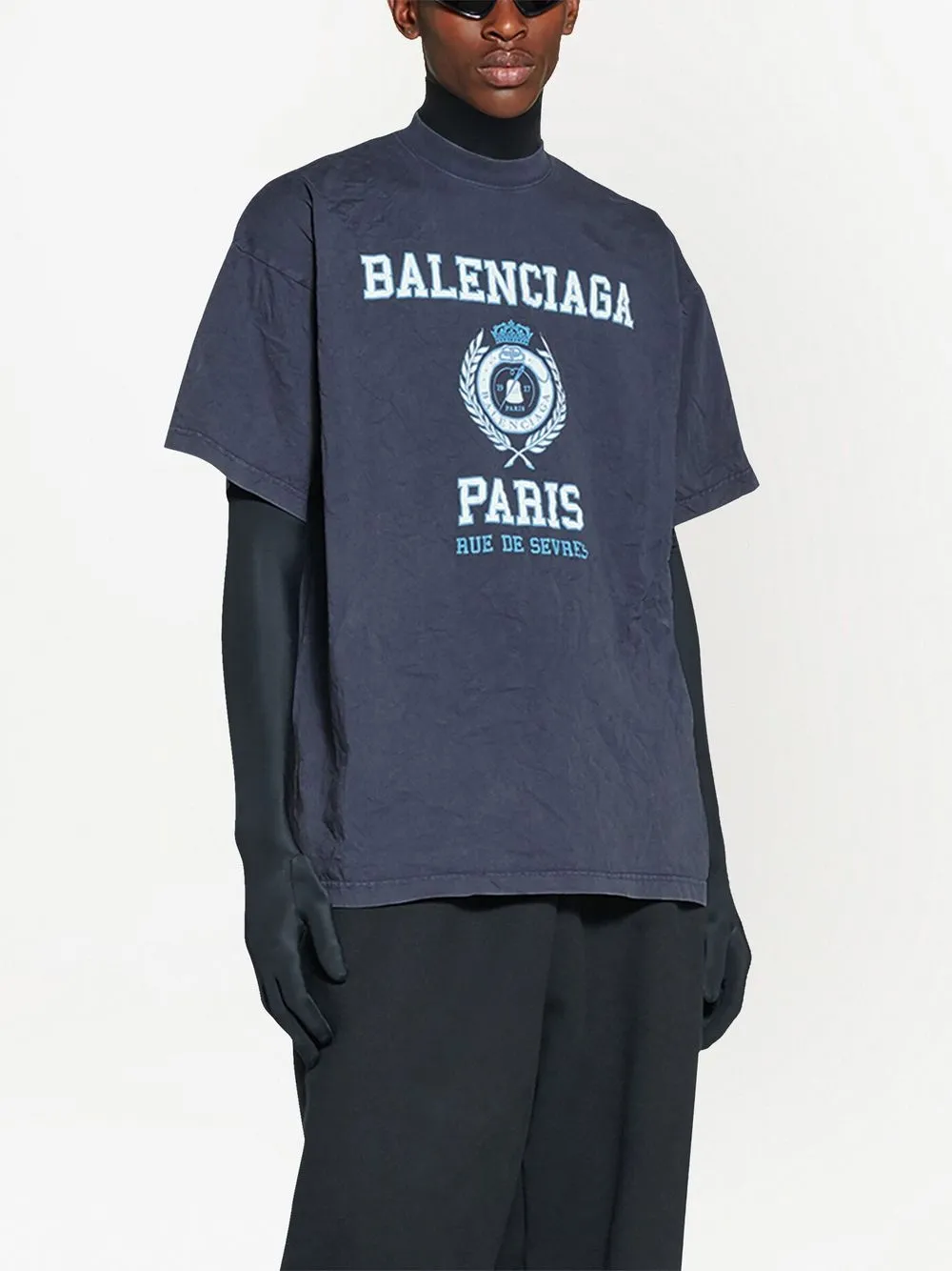 Balenciaga sales crest tee