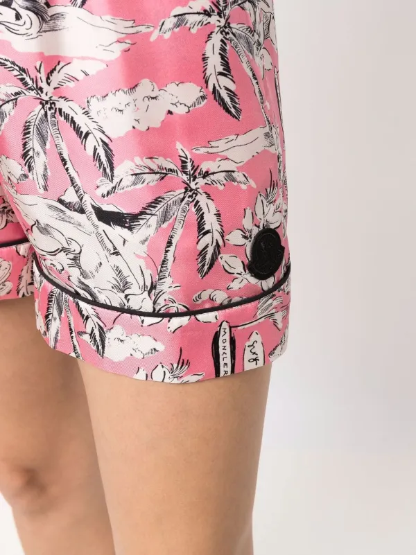 モンクレールシルクショートパンツ