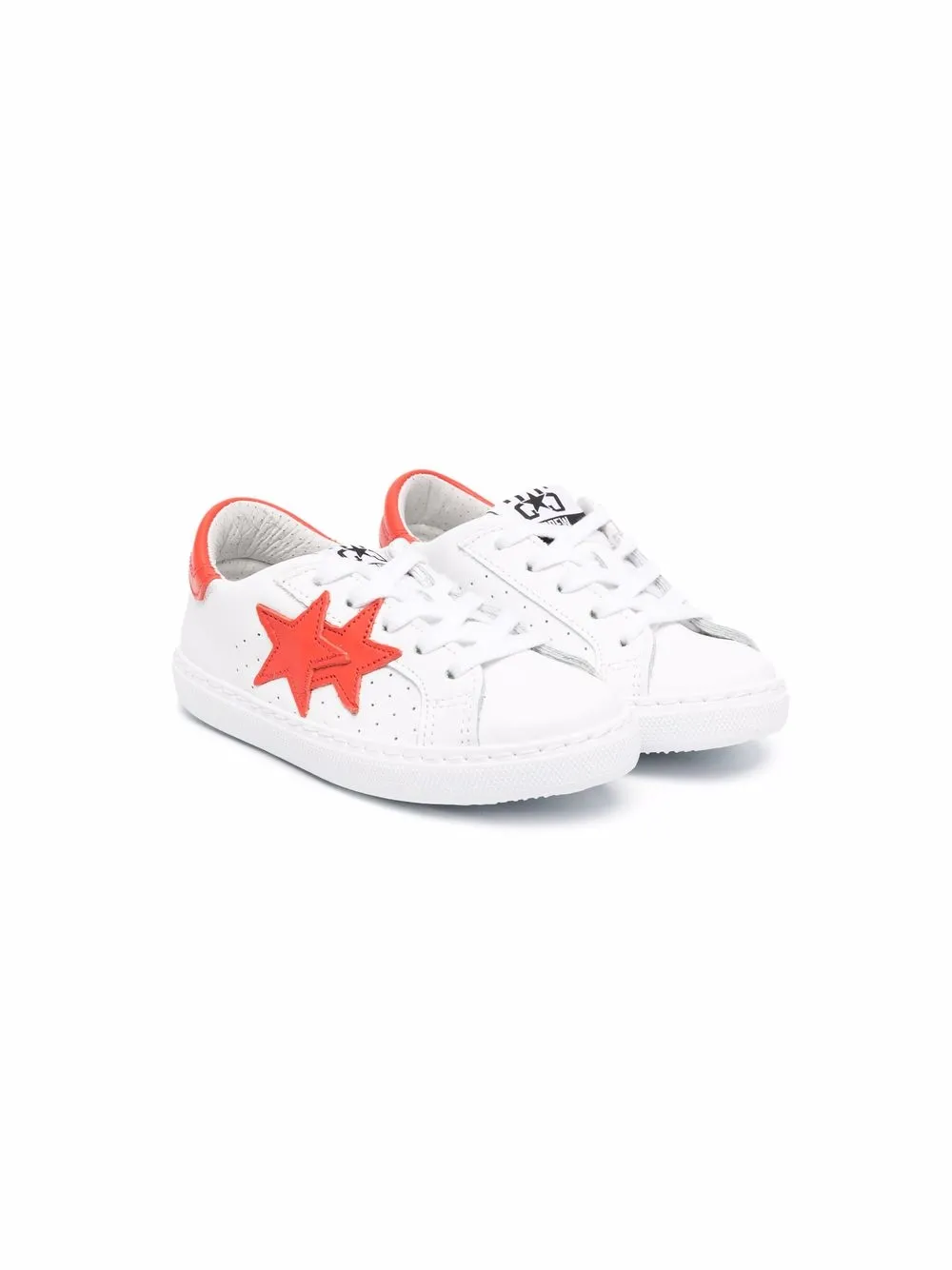 

2 Star Kids tenis bajos con parche de estrella - Blanco