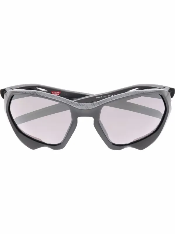 Oakley logo-plaque Sunglasses - Farfetch