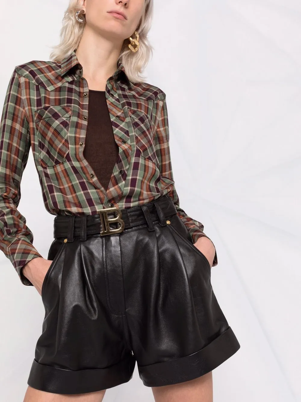 【送料&関税込】Balmain Leather Shorts 18223122_39948829_600.jpg
