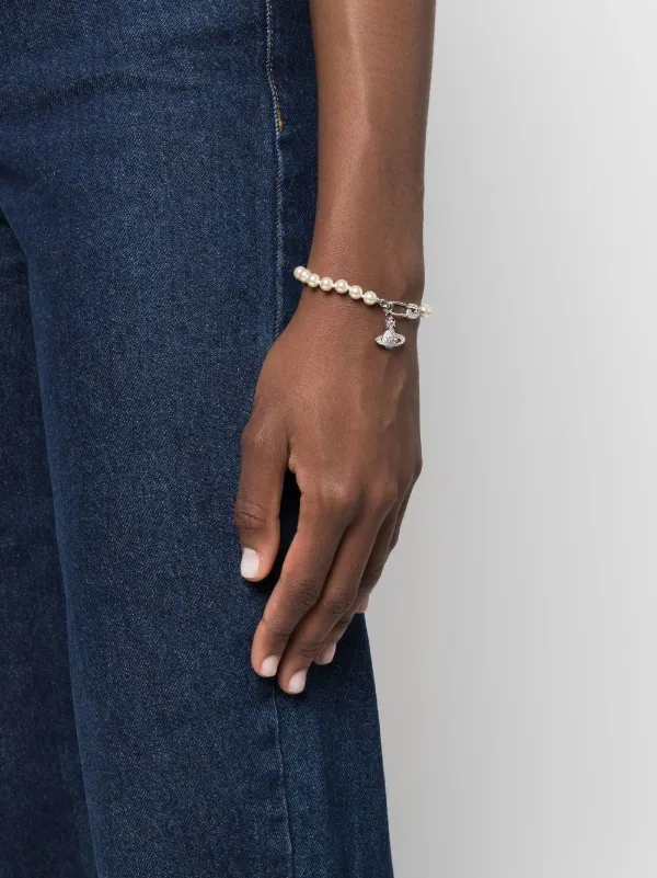 【VIVIENNE WESTWOOD】Lucrece Pearl Bracelet ブレスレット Vivienne Westwood Lucrece Pearl Bracelet | Neutrals | FARFETCH