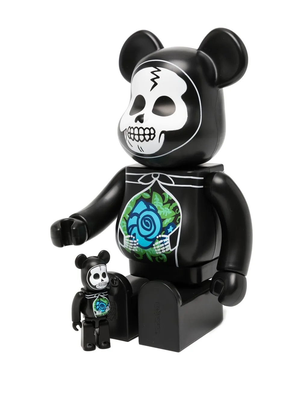 x BE@RBRICK 100% and 400% figure set