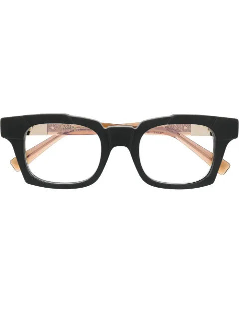 Kuboraum logo embossed glasses