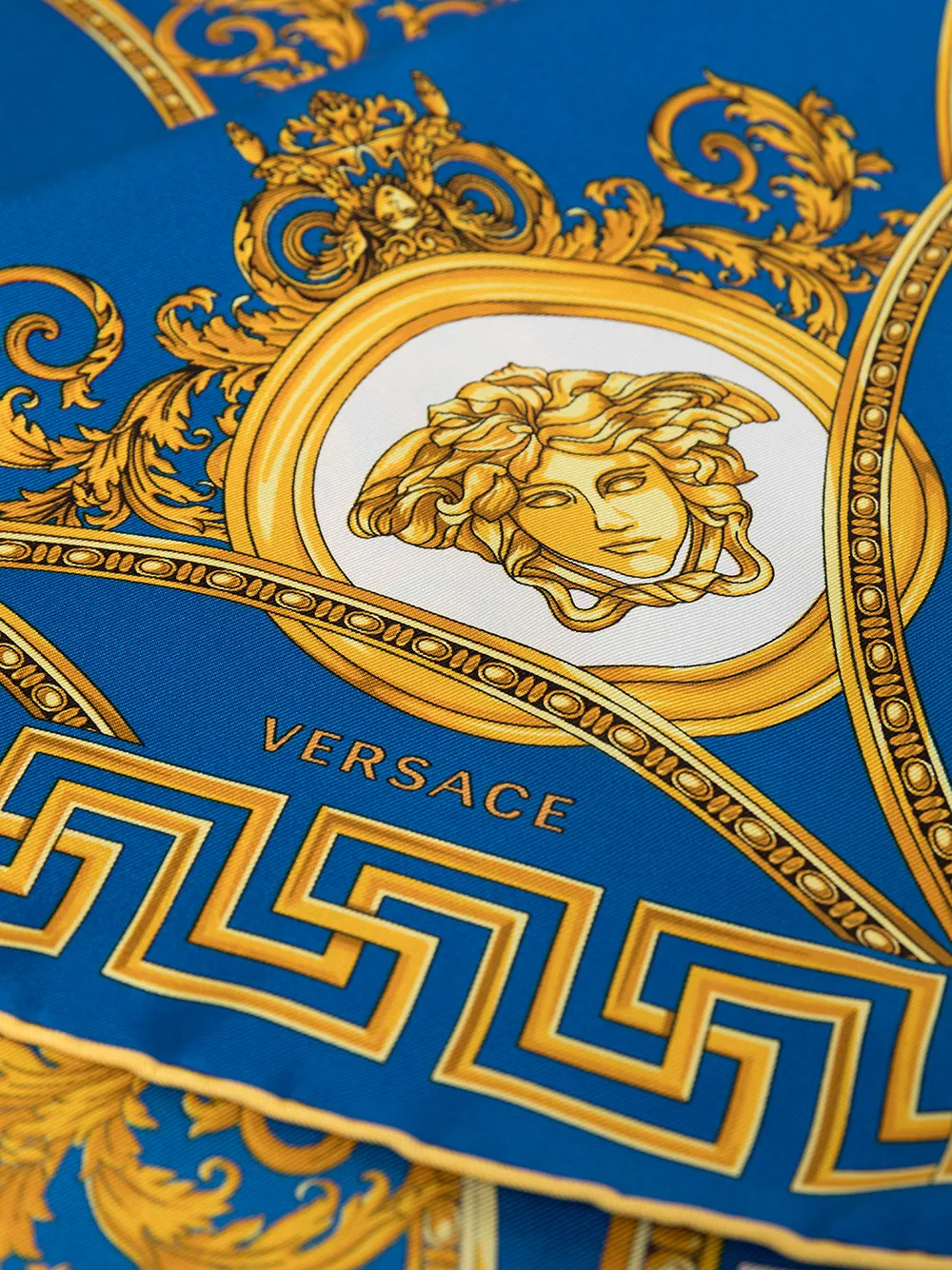 versace logo巴洛克印花真丝围巾 图 4