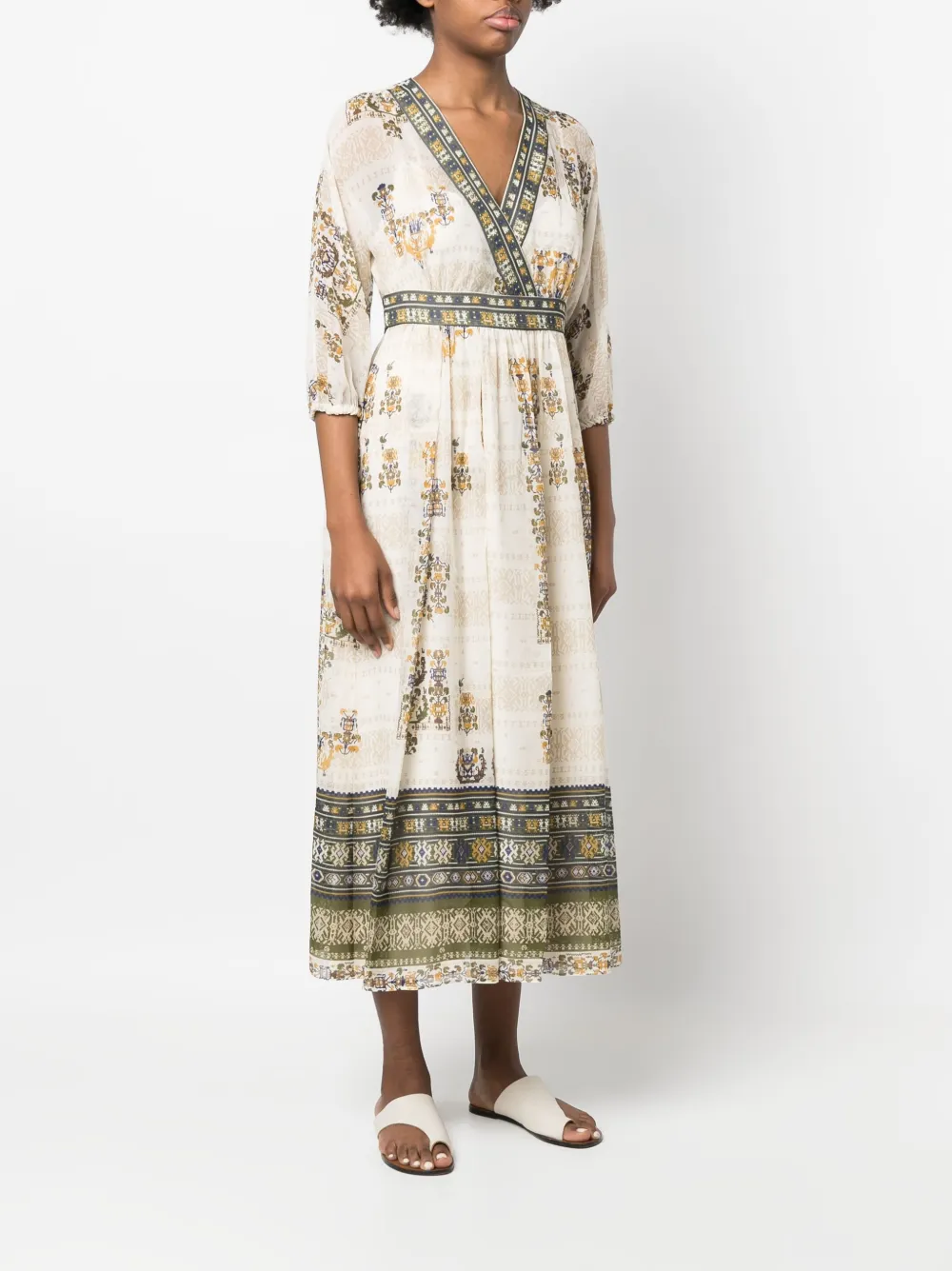 Max Mara Jurk met V-hals Beige