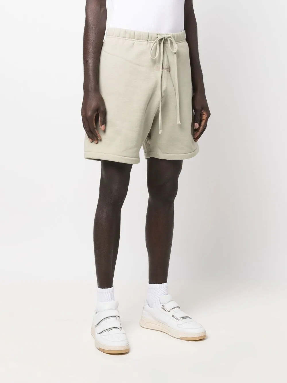  Fear Of God Essentials Joggingshorts Mit Logo Patch   Grün 