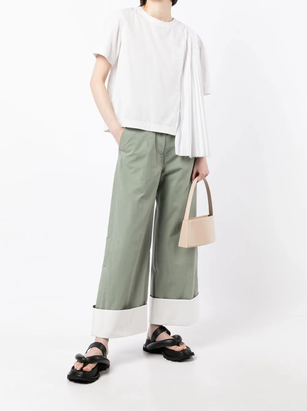 Low Classic Wide-leg Turn-up Trousers In Grün