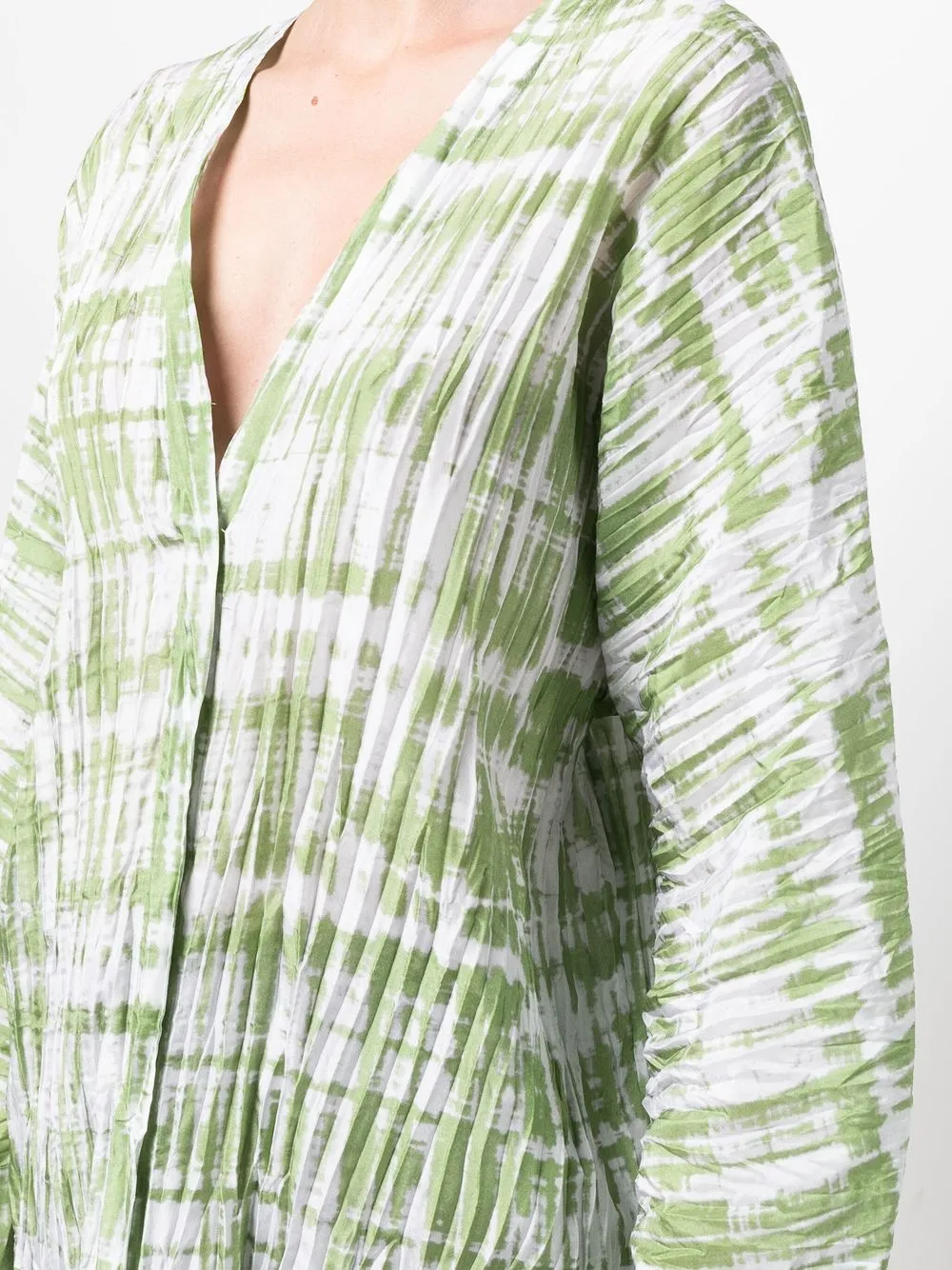 Vince Tie-dye Double V-neck Long-sleeve Blouse In Green