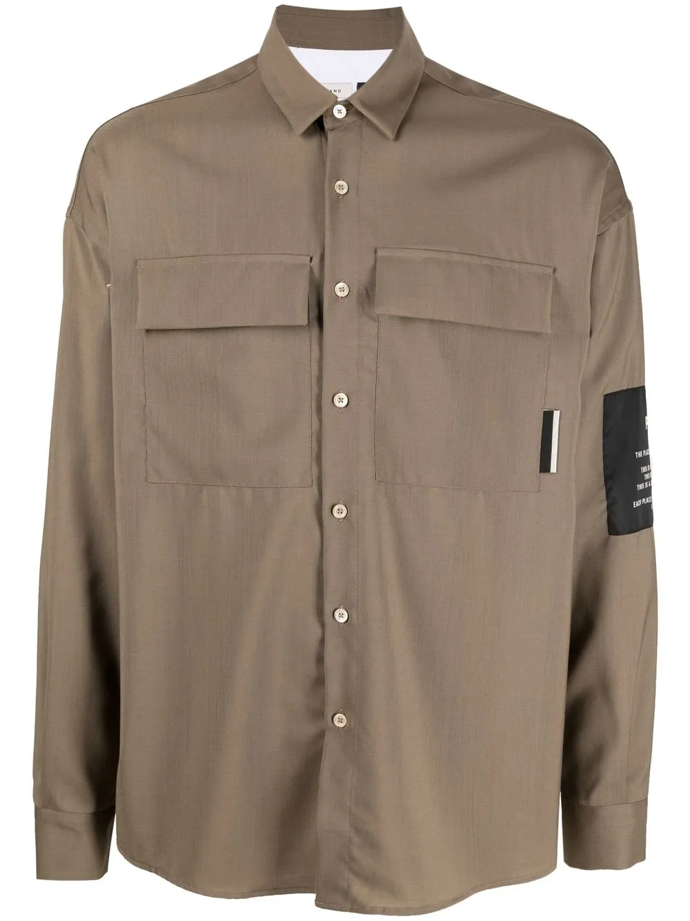 Low Brand Logo-patch Sleeve Detail Shirt In Grün