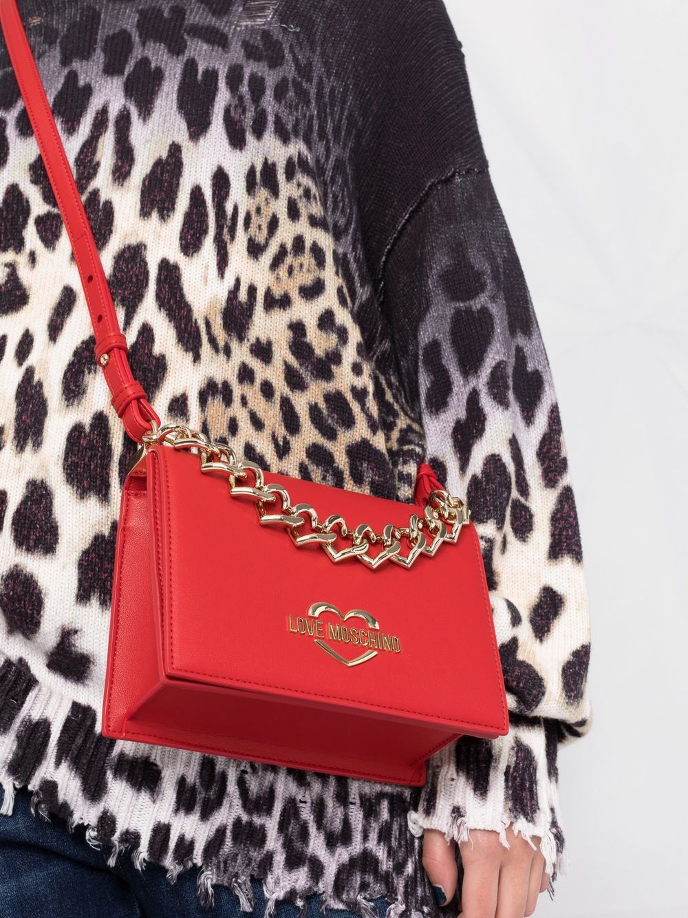 Moschino heart 2025 chain bag