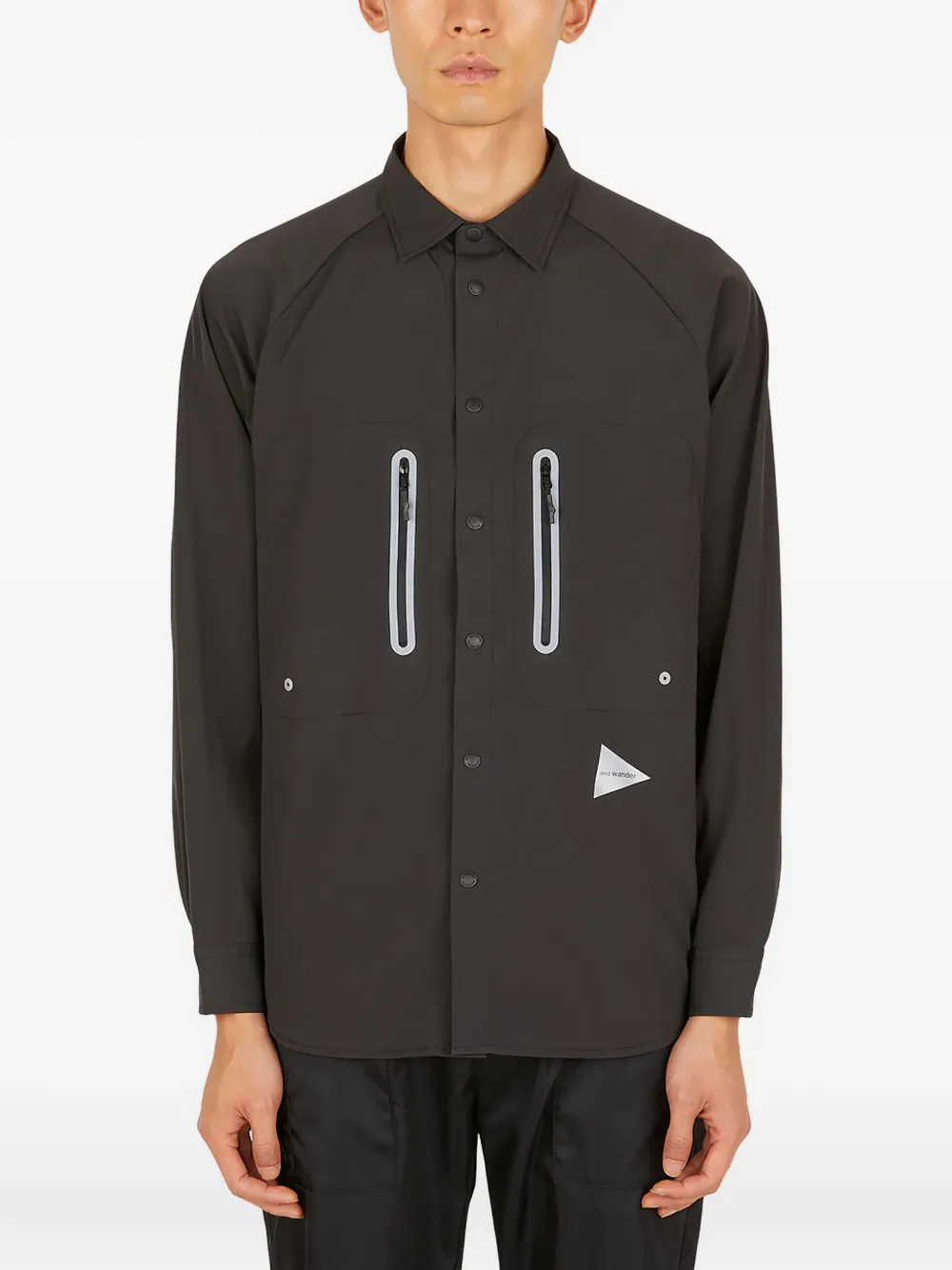 and Wander camisa con bolsillo con cierre | negro | Image 1