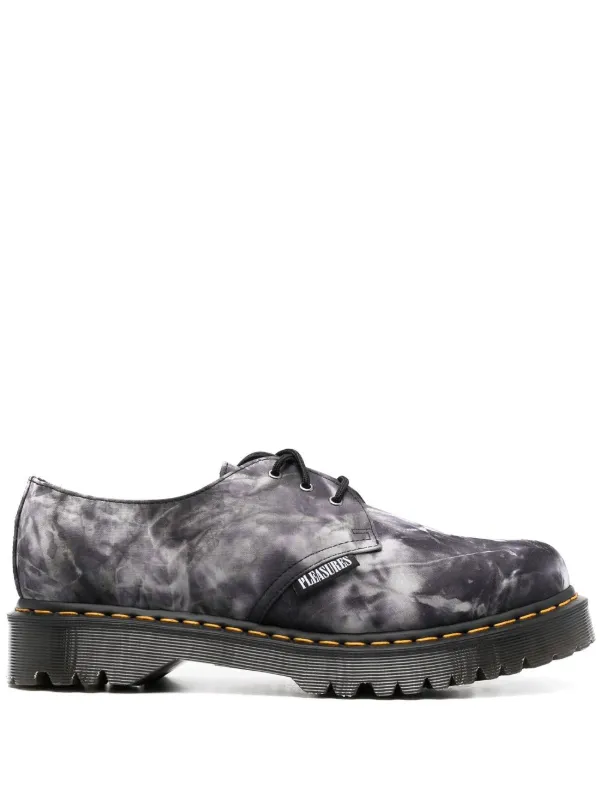 Dr. Martens x Pleasures tie-dye 1461 Derby Shoes - Farfetch