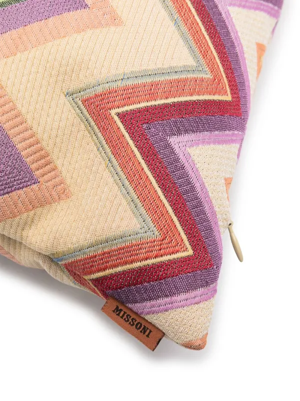 Missoni  クッション Missoni Home zigzag-pattern Cushion | Neutrals | FARFETCH