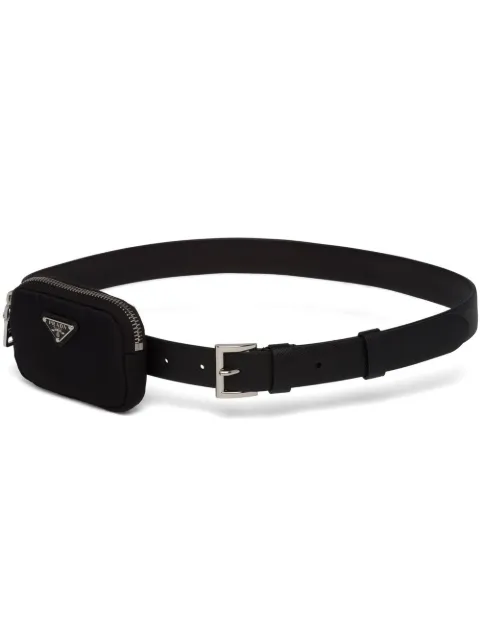 Prada cinturón con placa del logo