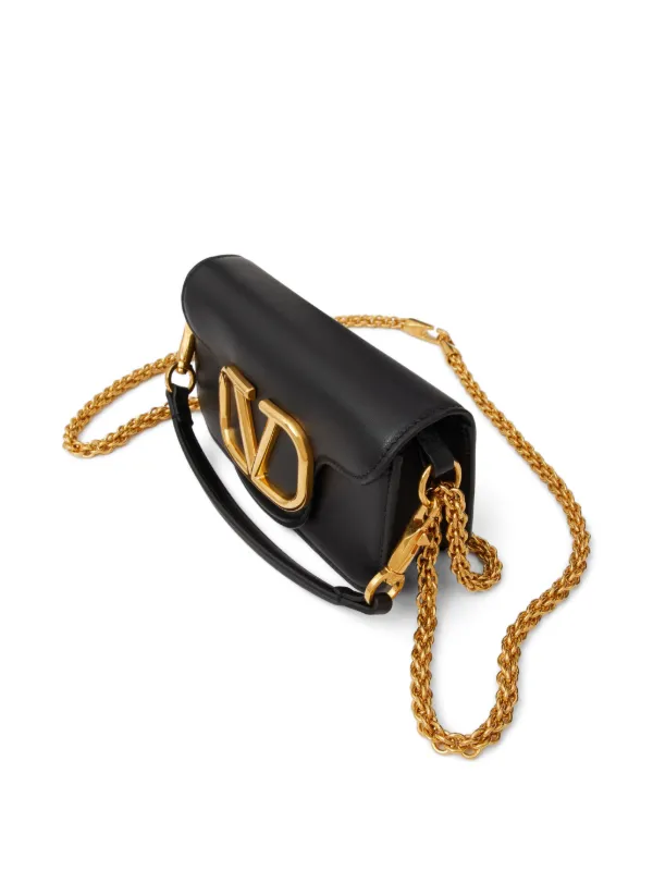 VALENTINO ロゴ入り ブラックバッグ Valentino Garavani ロゴ ショルダーバッグ | ブラック | FARFETCH JP
