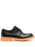 Camper contrasting-sole detail lace-up shoes - Black