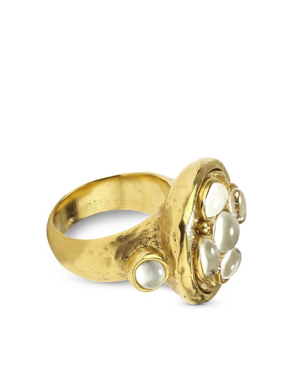 quartz-embellished finger ring