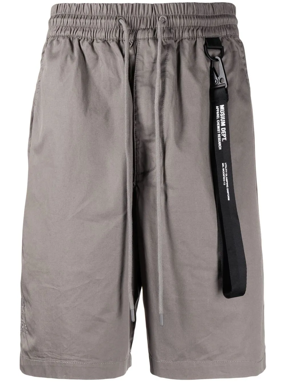 

Musium Div. pantalones chino con detalle de llavero - Gris