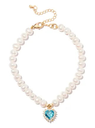 A Sinner in Pearls