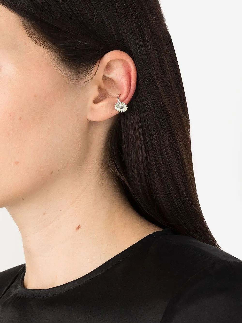 Small ear store cuff