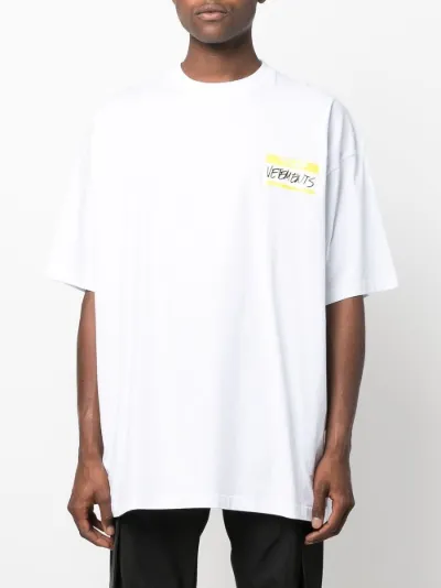 vetements t shirt tag