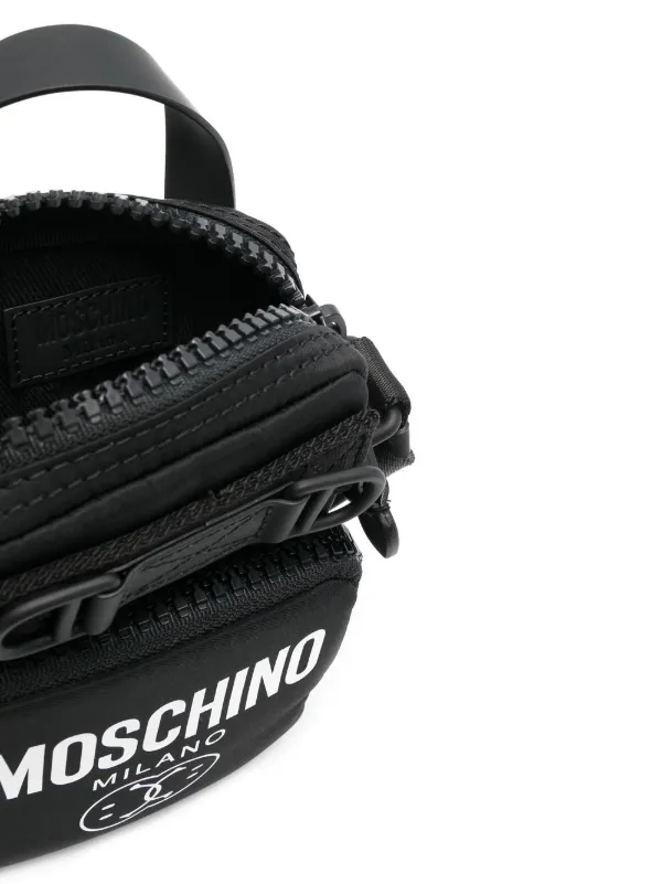 Moschino logo-print zip-up Shoulder Bag | Black | FARFETCH