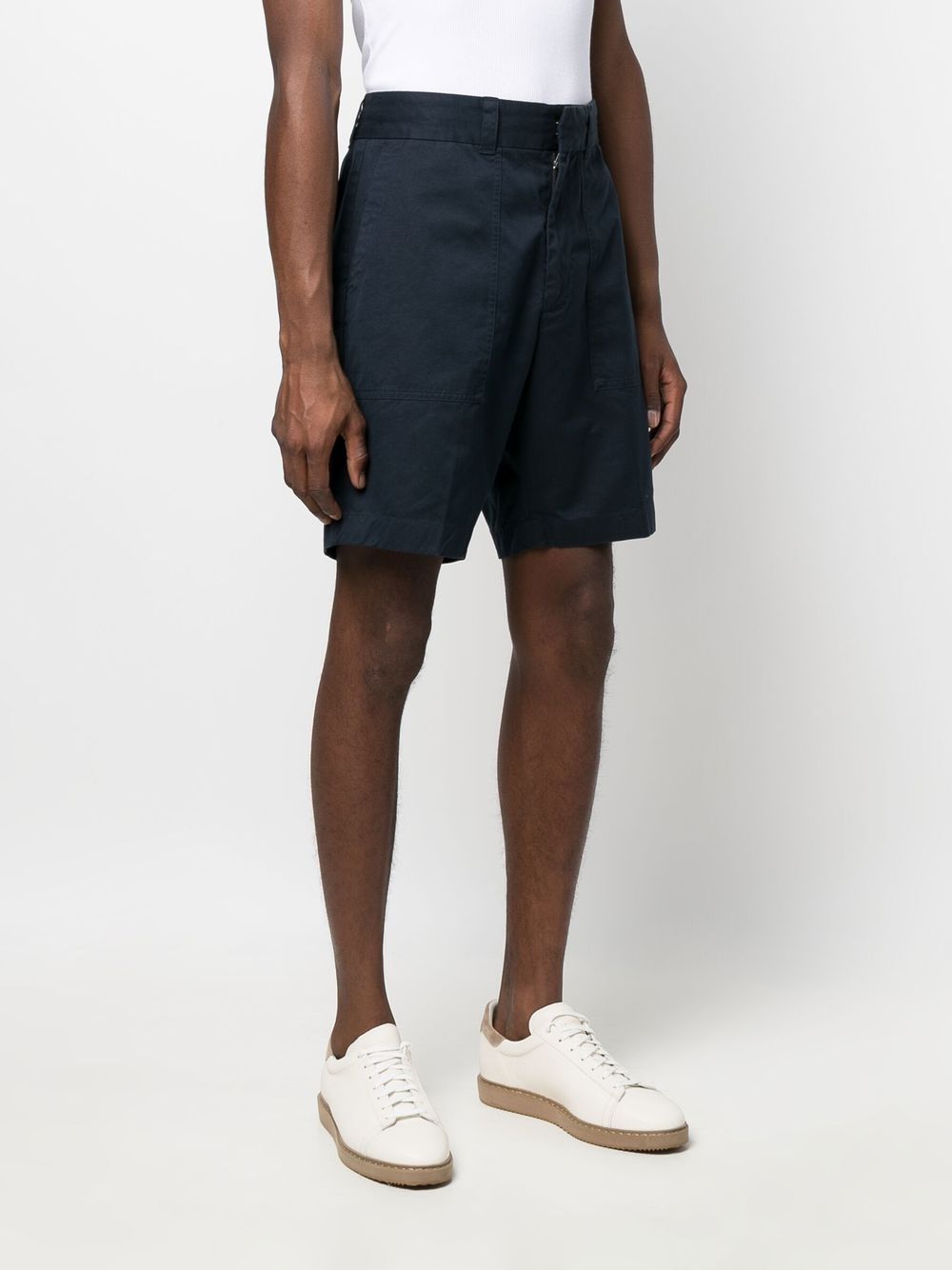 Vince four-pocket tonal-stitching Bermuda Shorts - Farfetch