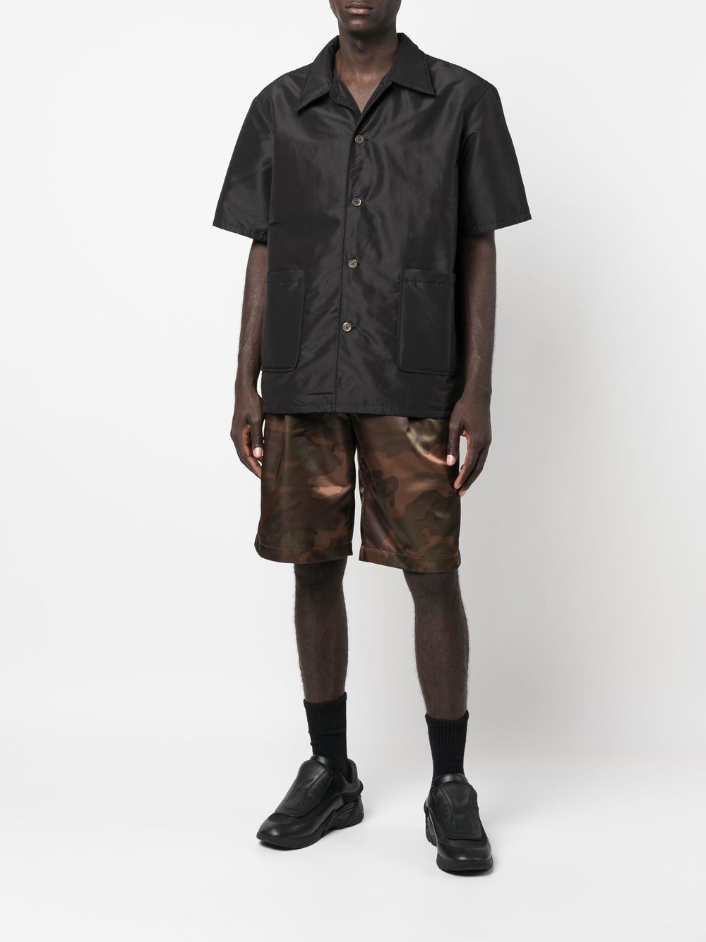 Feng Chen Wang Camouflage knee-length Shorts - Farfetch