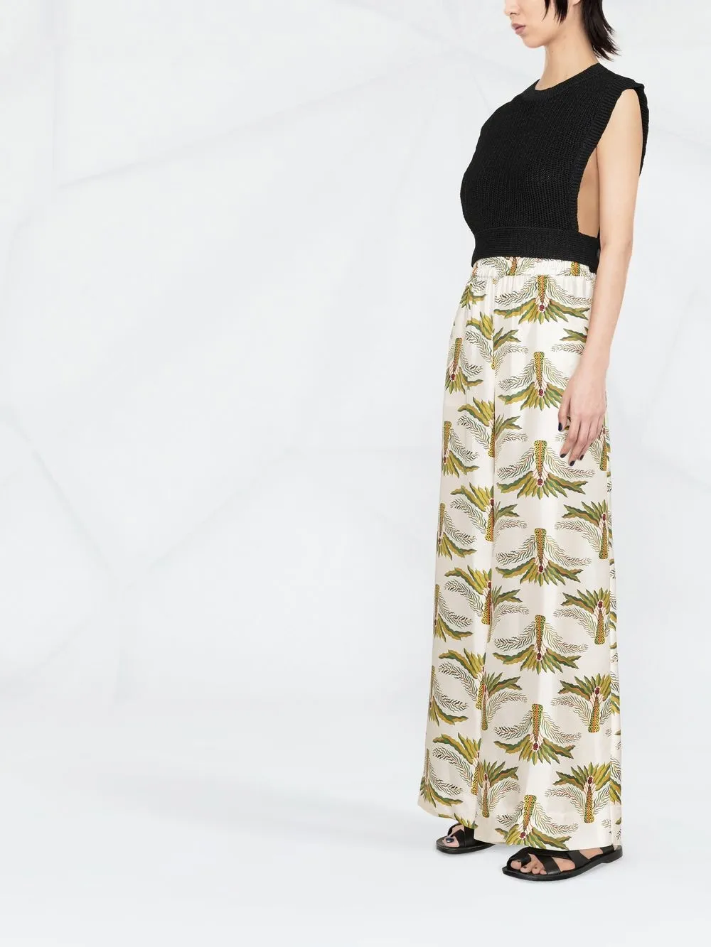  Ferragamo Intarsia-knit Cropped Top - Black 