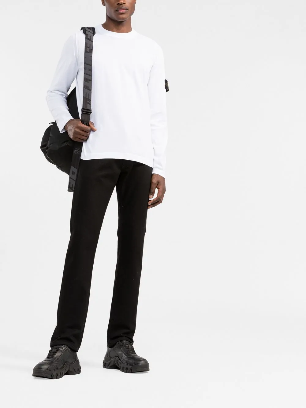 pullover mit kompass am arm