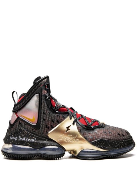 Nike LeBron 19 "Doernbecher 2022" sneakers WOMEN