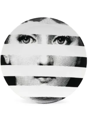 Fornasetti Mano hand-motif Porcelain Ashtray | Black | FARFETCH ZA