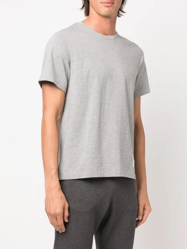 Tシャツ・カットソー THOM BROWNE Men T-shirt Grey MJS117A06769 055 Thom Browne logo-patch short-sleeved T-shirt | Grey | FARFETCH