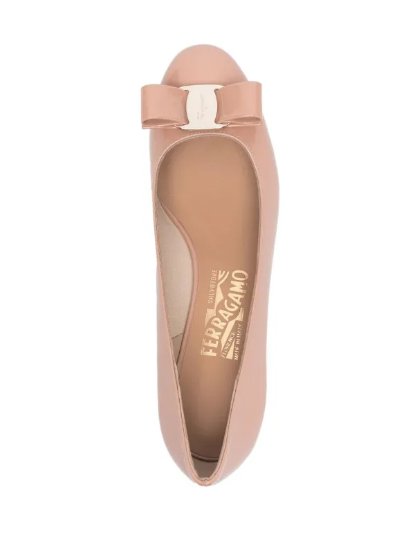 Ferragamo ヴァラ リボン 35mm パンプス Ferragamo ヴァラリボン 35mm パンプス | ニュートラル