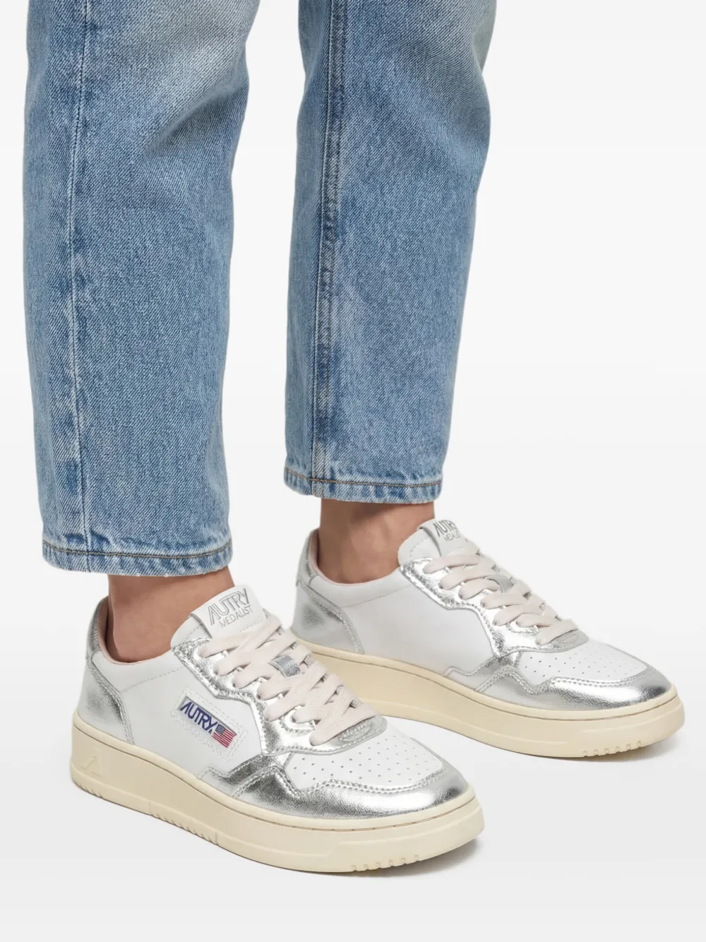  Autry Zweifarbige Medalist Sneaker   Weiß 