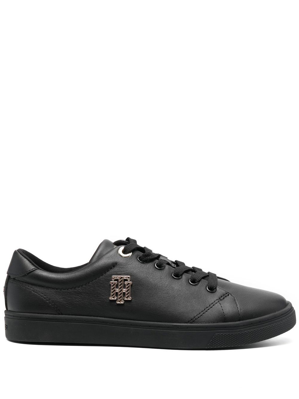 

Tommy Hilfiger tenis bajos con placa del monograma - Negro