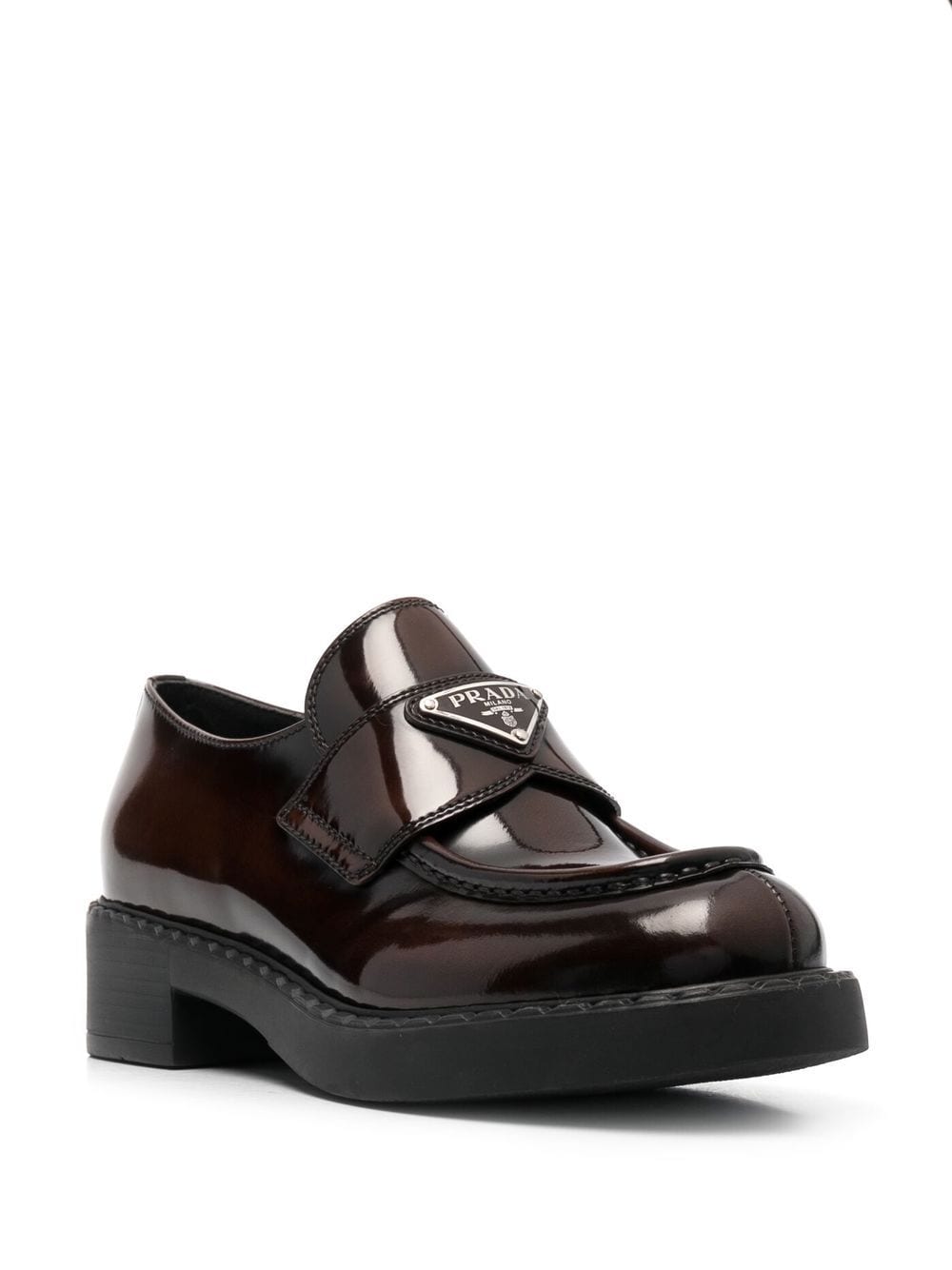 Prada Loafers met plakkaat - Bruin