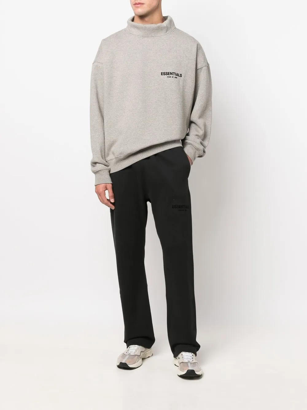 FEAR OF GOD ESSENTIALS Trainingsbroek met logoprint - Zwart