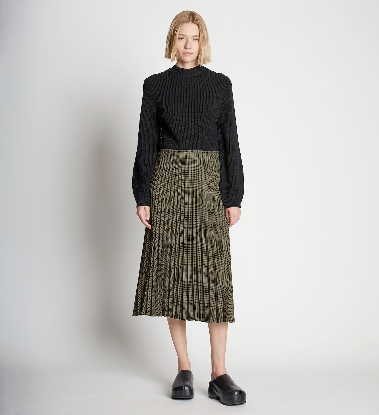 Pleatable Crepe Midi Skirt