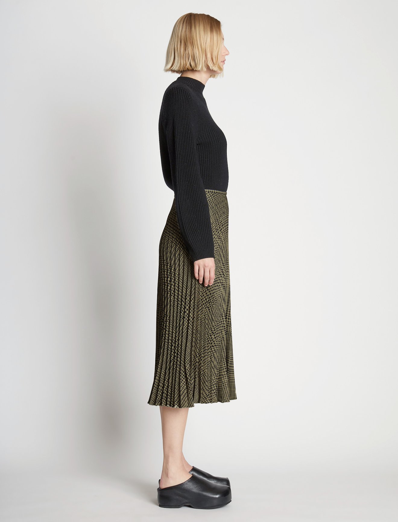 Pleatable Crepe Midi Skirt #1