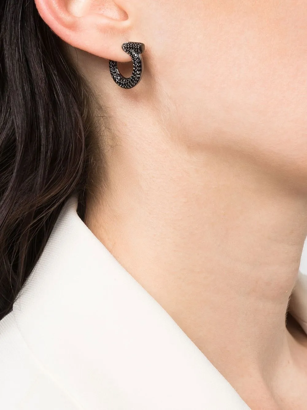  Ferragamo Pendientes Con Logo Gancini - Negro 