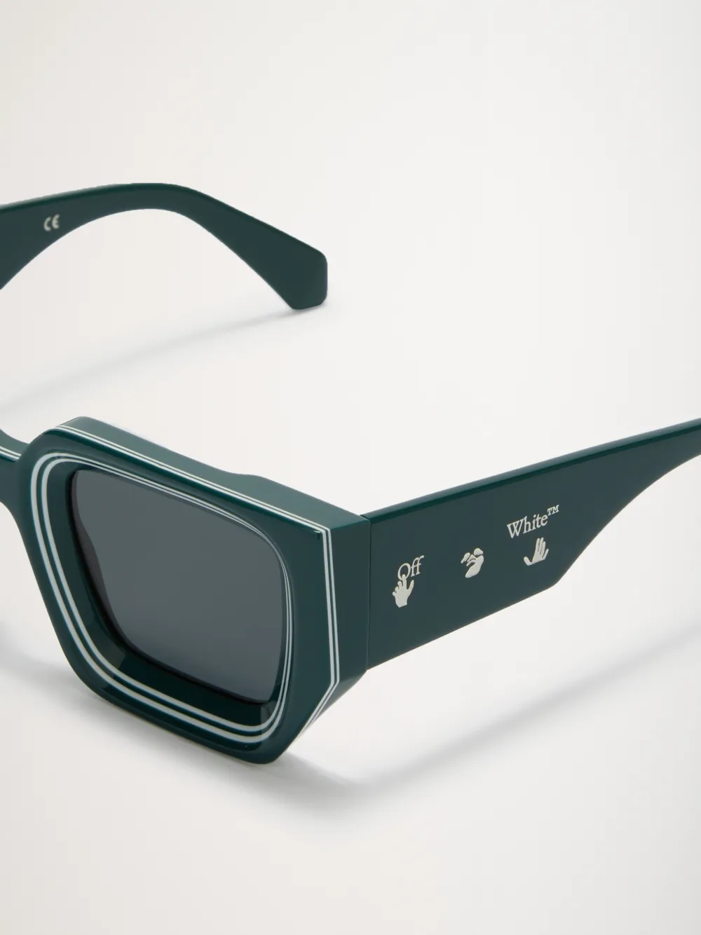 square-frame tinted sunglasses