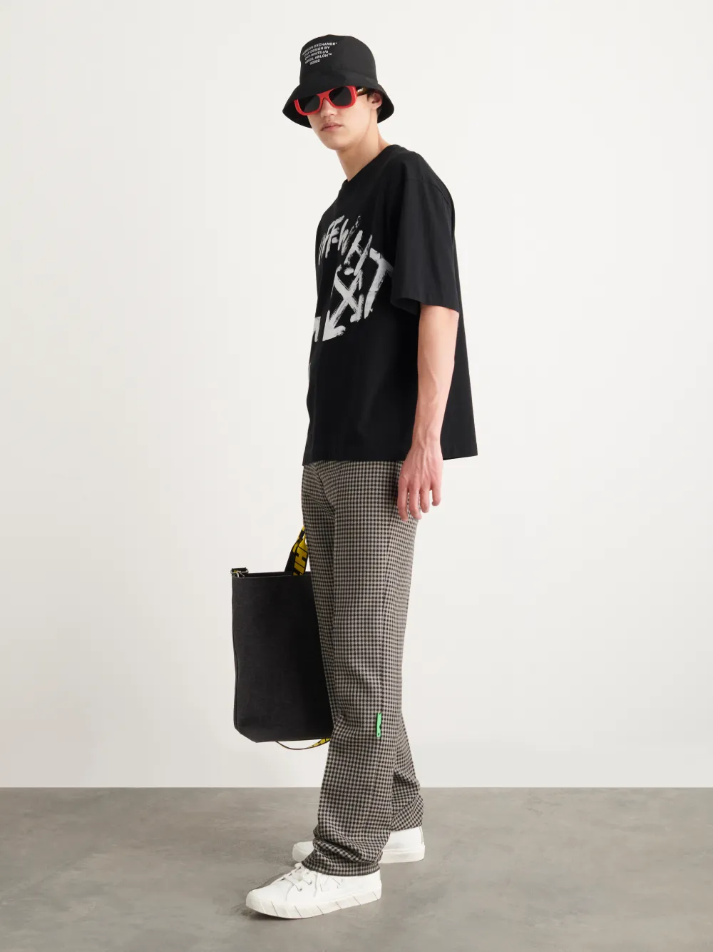 PAINT SCRIPT OVER SKATE S/S TEE in black OffWhite™ Official IC