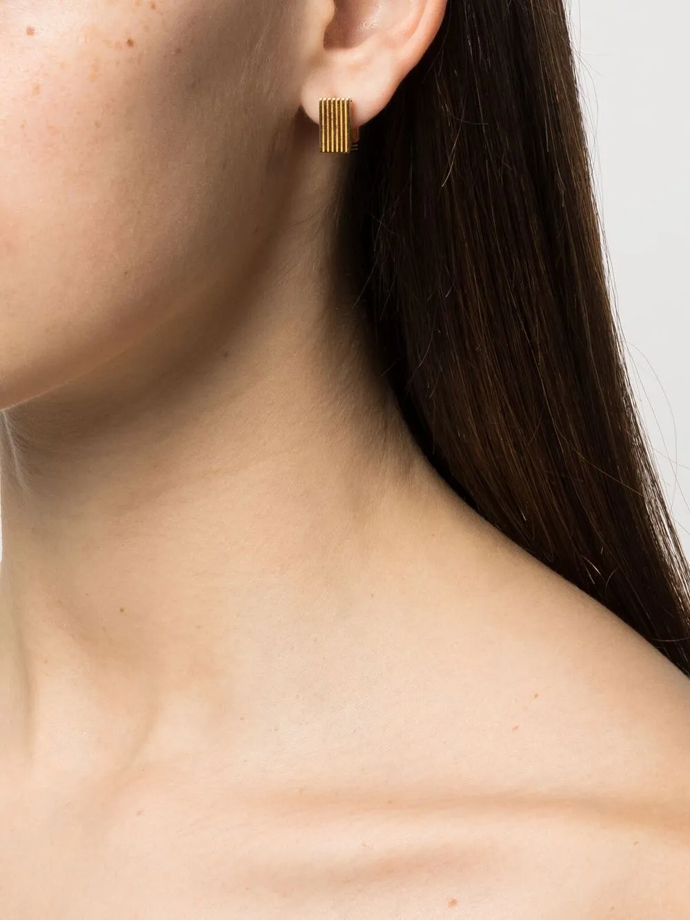 IVI square hinged earring | Image 2